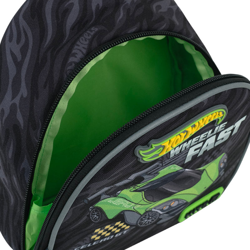 Przednia kieszeń plecaka Hot Wheels z dynamicznym nadrukiem auta