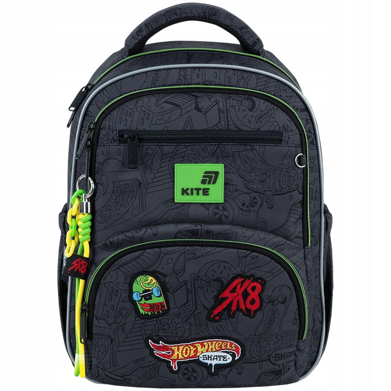 Lekki plecak ortopedyczny Kite Hot Wheels na białym tle.