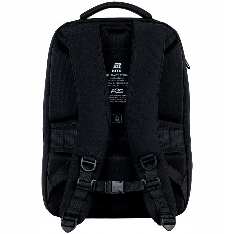 Ergonomiczne szelki w kształcie litery S z pasem piersiowym.