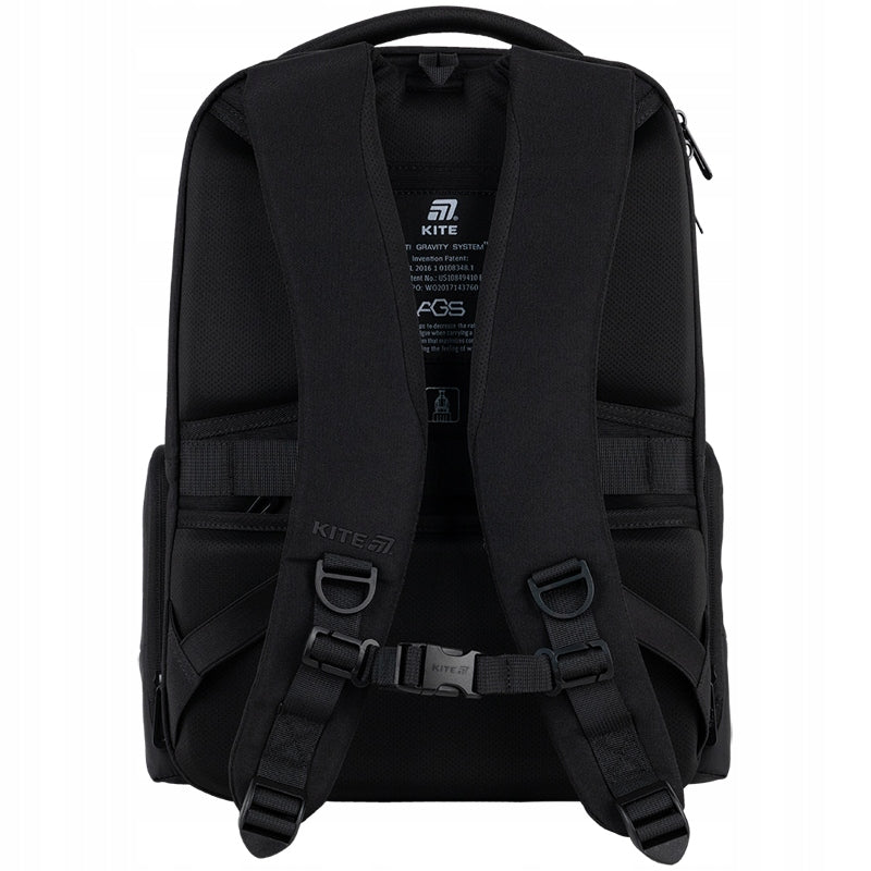 Szerokie i miękkie ergonomiczne szelki wspierające prawidłową postawę.