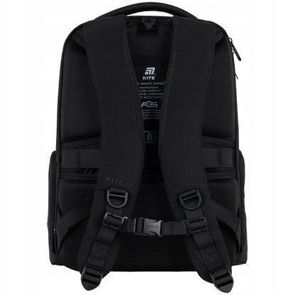 Szerokie i miękkie ergonomiczne szelki wspierające prawidłową postawę.