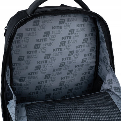 Przednia kieszeń z organizerem na telefon i akcesoria.