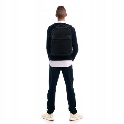 Plecak Kite z systemem AGS na plecach chłopca.