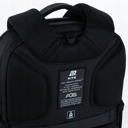 Zbliżenie na amortyzującą technologię Anti Gravity System.