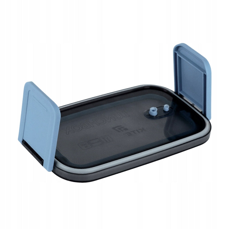 Szczelna pokrywka z solidnymi bocznymi klipsami.