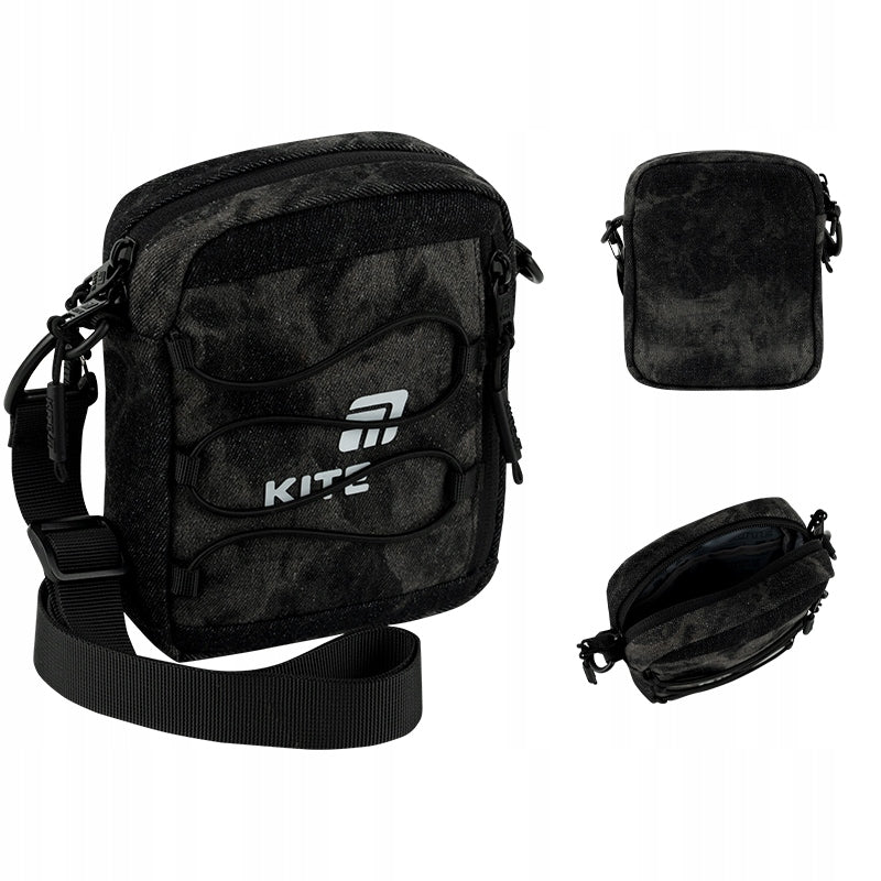 Ogólny widok czarnej torebki crossbody Kite wykonanej ze spranego dżinsu.