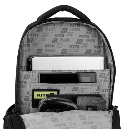 główna komora plecaka na książki i zeszyty w formacie A4