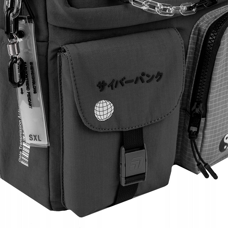 przednie kieszenie w plecaku młodzieżowym Kite