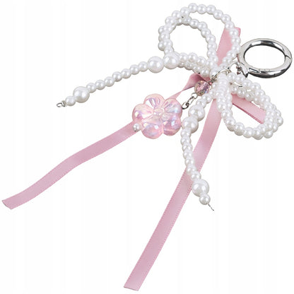 Brelok do kluczy z metalowym karabińczykiem – zbliżenie na solidne zapięcie.