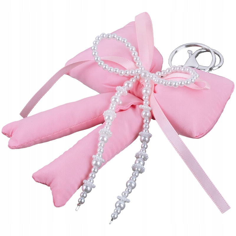 Brelok do kluczy z metalowym karabińczykiem – zbliżenie na solidne zapięcie.