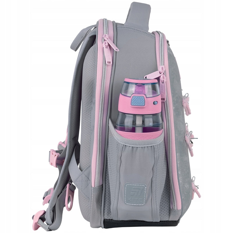 Tornister szkolny dla dziewczynki Kite – bok z bocznymi kieszeniam