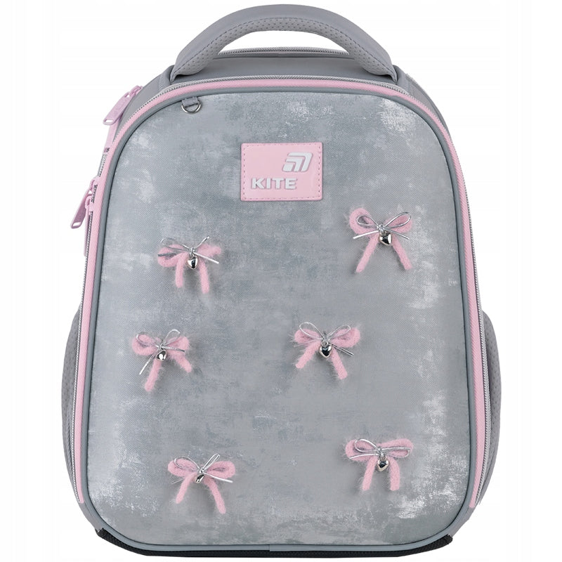 Tornister szkolny dla dziewczynki Kite – front plecaka aksamitny z kokardami