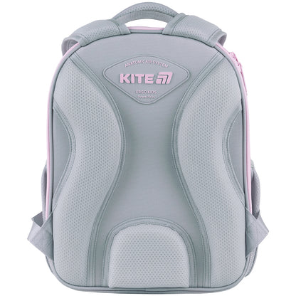 Panel tylny z oddychającymi poduszkami chroniący dolną część pleców.