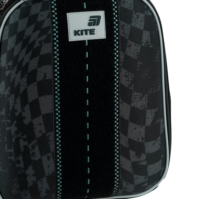 Tornister szkolny Kite Education Racewin – elementy odblaskowe dla bezpieczeństwa