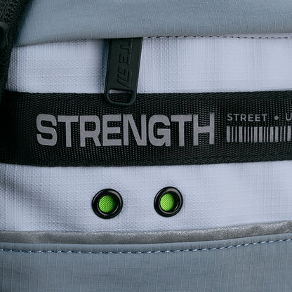 Detale plecaka Kite Urban – nadruk Strength i zielone akcenty