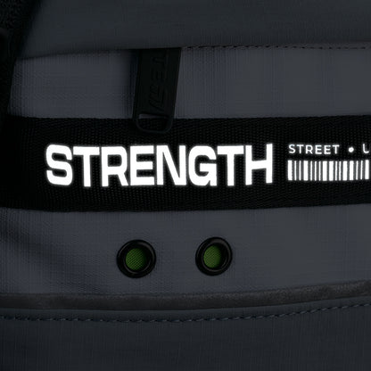 Detale plecaka Kite Urban – nadruk Strength i zielone akcenty