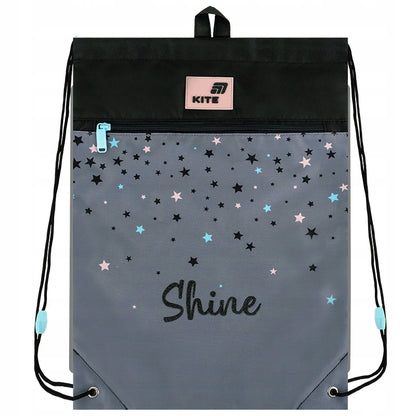 Zbliżenie na zamek dodatkowej komory w modelu Shine.