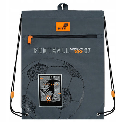 Worek na buty Kite K26-601M-4 widok z przodu z widoczną kieszenią na suwak.