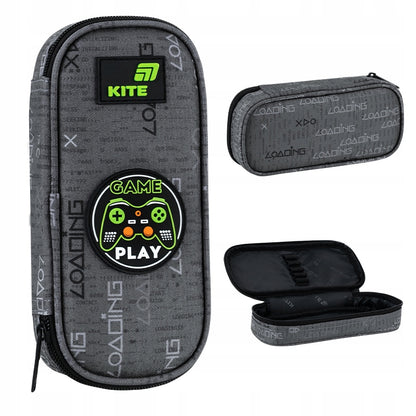 Usztywniany piornik dla chlopca Kite Game Play widoczny z każdej perspektywy.