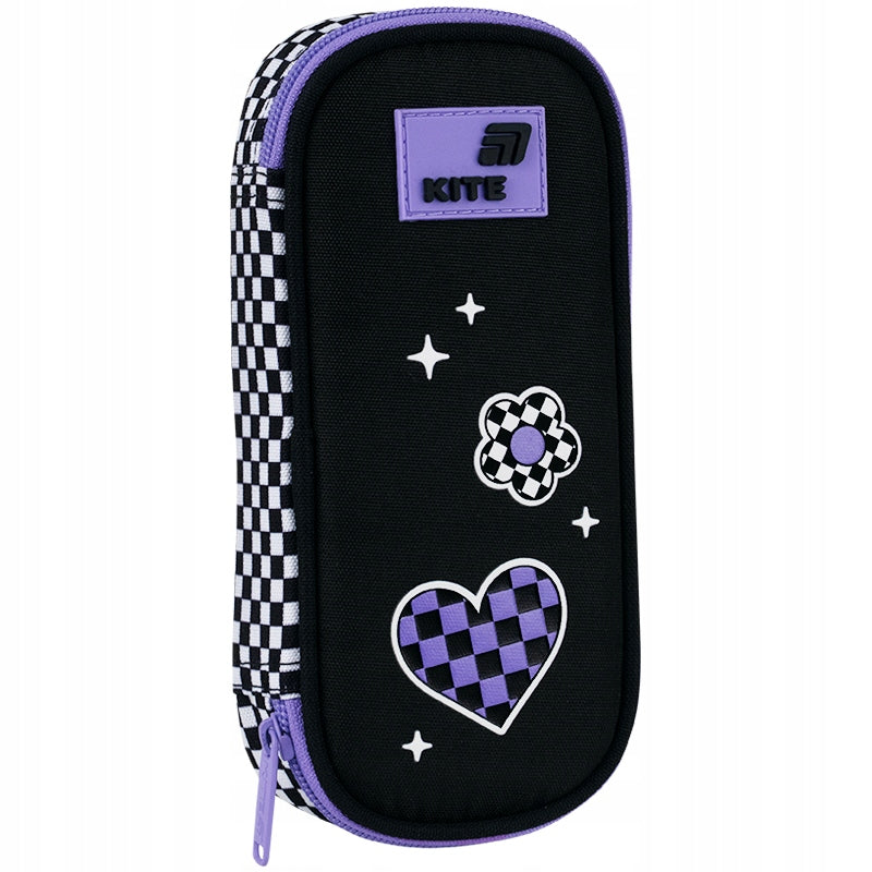 Piórnik szkolny dla dziewczynki szachownica przód.