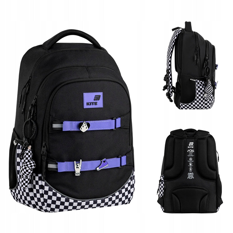 Zestawienie zdjęć czarnego plecaka w kratkę pod różnymi kątami.