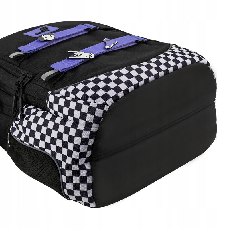 Widok wzmocnionego, wodoodpornego dna plecaka, które jest bardzo łatwe w czyszczeniu.