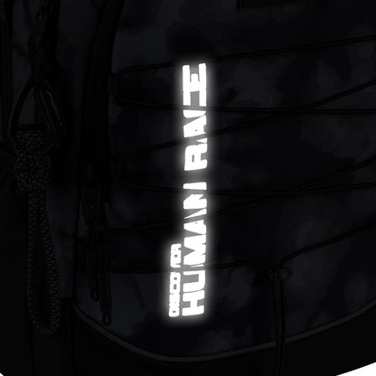 Detale odbijające światło na froncie dla bezpieczeństwa po zmroku.