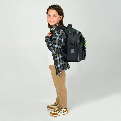 Plecak ortopedyczny Kite noszony przez chłopca