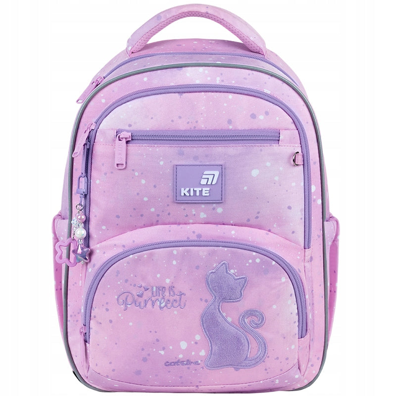 Lekki plecak ortopedyczny Kite dla klas 1-4 na białym tle.