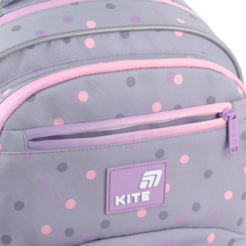 Podwójne metalowe zamki błyskawiczne z logotypem marki Kite.