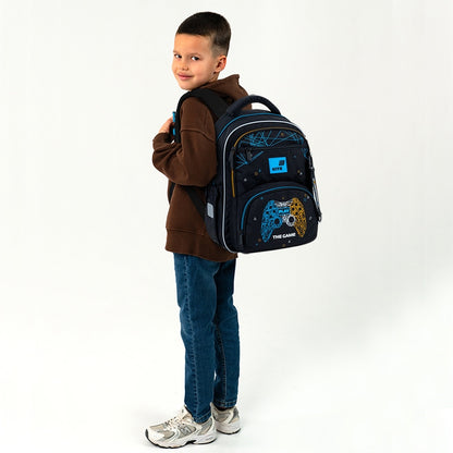 Czarny plecak szkolny Kite dla chłopca z motywem gier.