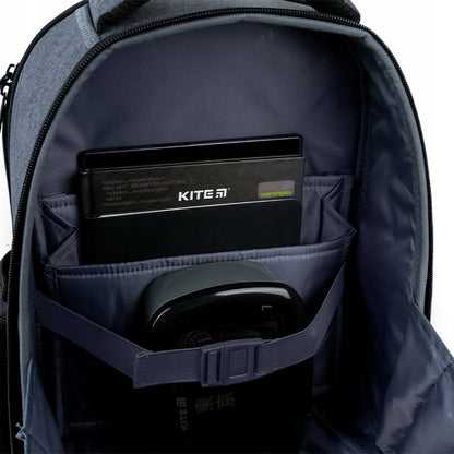 Tornister szkolny ortopedyczny z przegrodami i elastycznym stabilizatorem