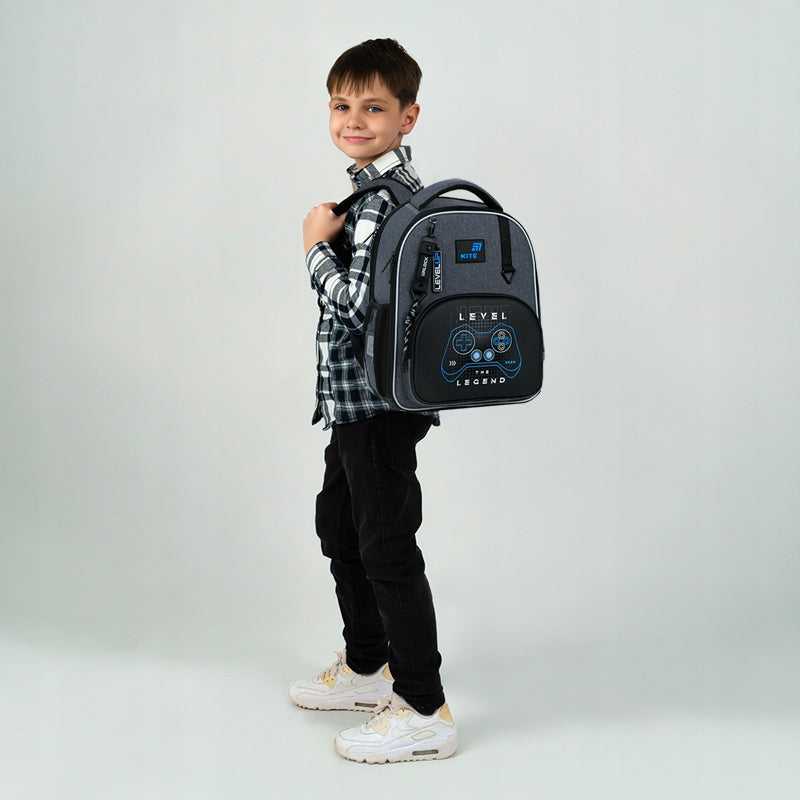 Ortopedyczny tornister szkolny dla chłopca 6–12 lat