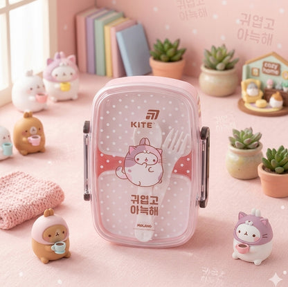 Lunchbox Kite Molang z przezroczystą pokrywką i solidnymi zatrzaskami bocznymi.