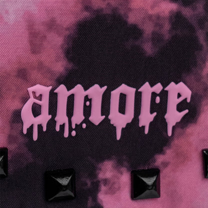 wypukły nadruk 3D umieszczony pod siateczką