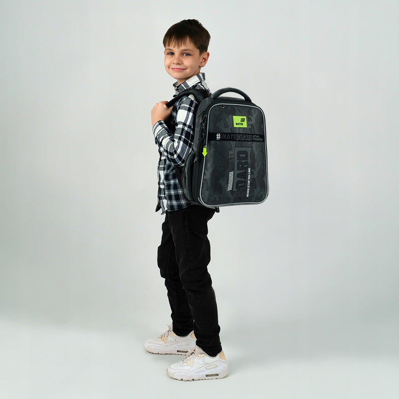 Plecak tornister szkolny ortopedyczny Kite dla chłopców 1-4 klasa