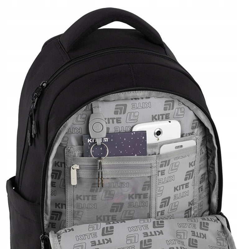 Przemyślany organizer na drobiazgi wewnątrz plecaka RL26-2597L