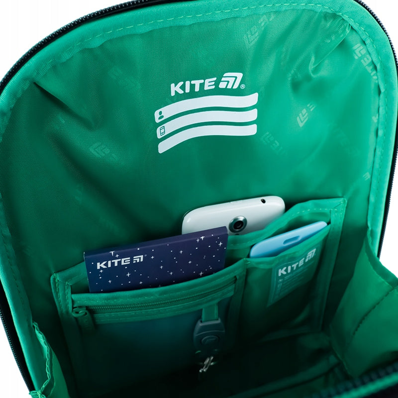 Tornister szkolny Kite Education Hot Wheels – wnętrze z organizerem