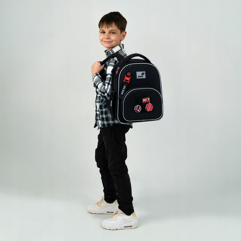 Czarny ortopedyczny tornister szkolny Kite dla chłopca