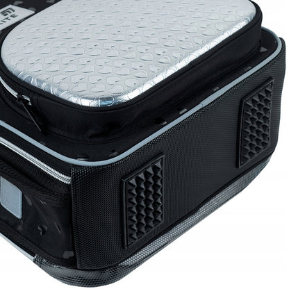 Tornister szkolny ortopedyczny – gumowane dno z nóżkami