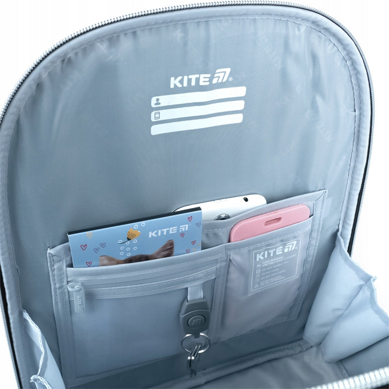 Tornister szkolny ortopedyczny – organizer wewnętrzny i kieszeń na telefon