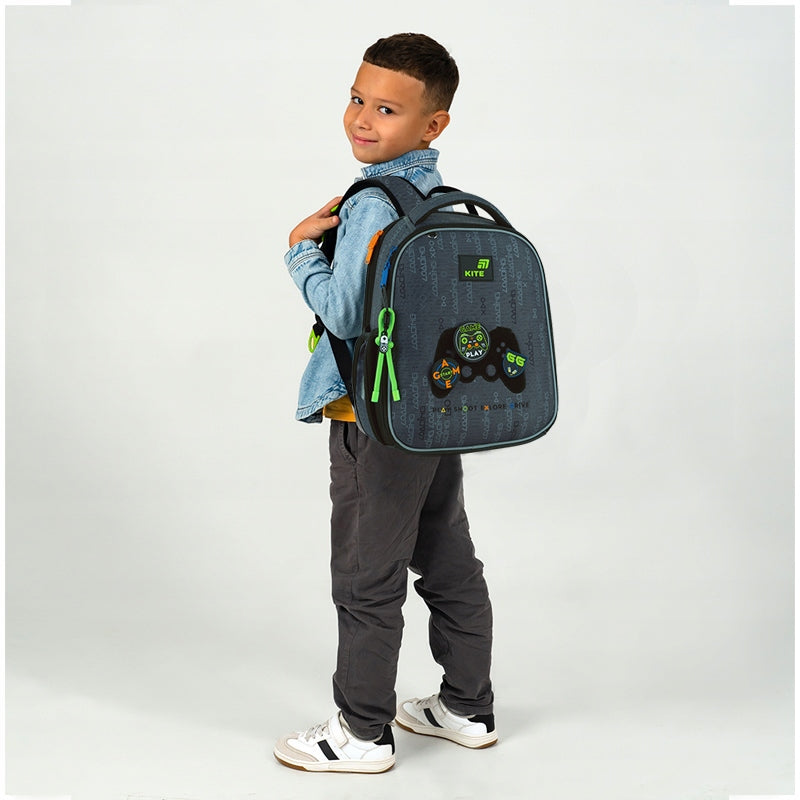 Tornister szkolny Kite – plecak na dziecku, ergonomiczny kształt