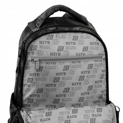 wewnętrzna kieszeń zapinana na zamek w pierwszej komorze