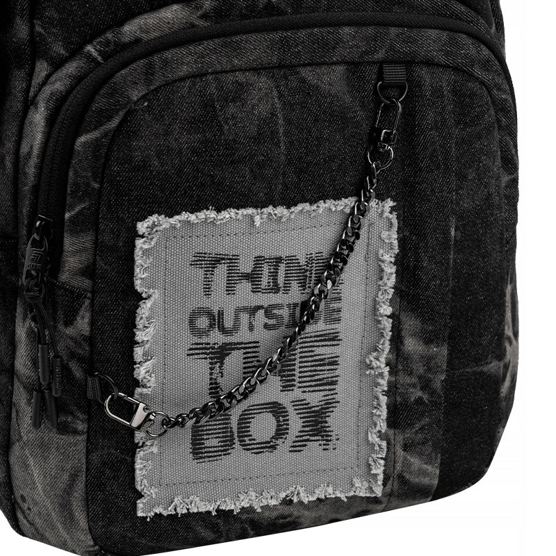 aplikacja z płótna canvas z surowym wykończeniem zbliżenie