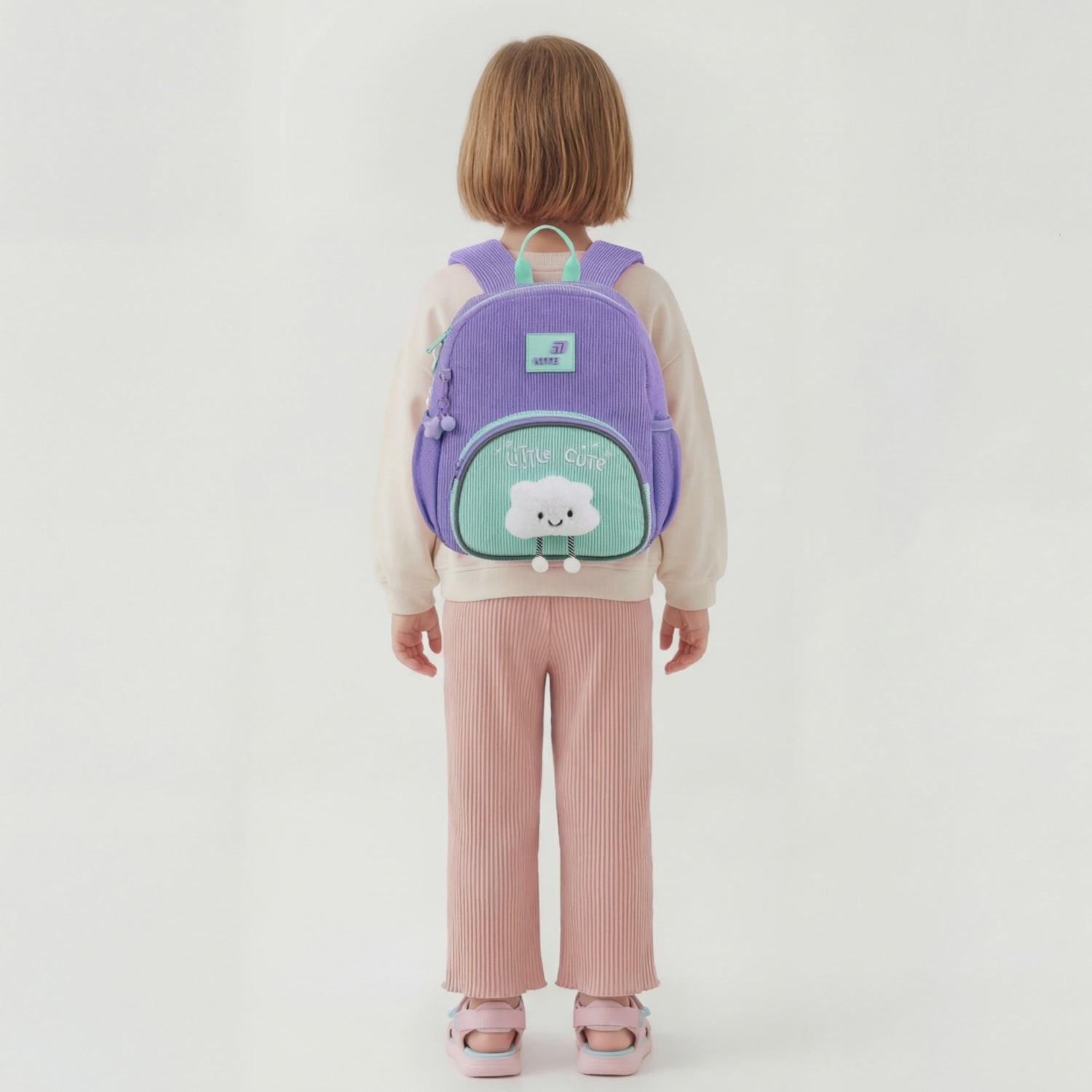 Plecak przedszkolny Kite Kids Little Cute dla dziewczynki z pluszową chmurką i brelokiem