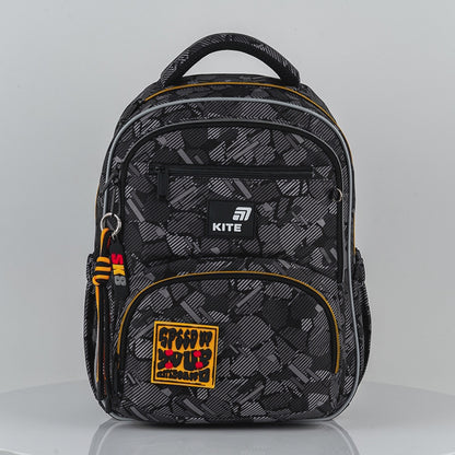 Batoh školní pro chlapce 1-5 třída ortopedický s nášivkami na suchý zip Kite